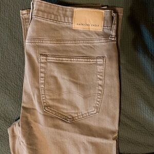 Men’s American Eagle Brown Jeans. 32x34